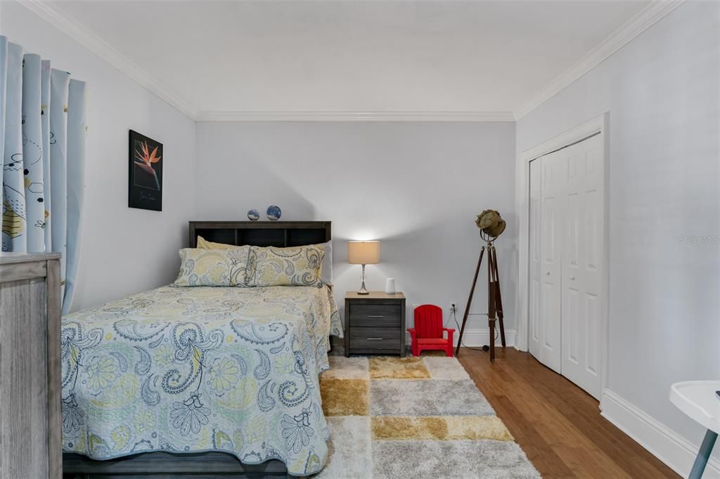 Под контрактом: $5,000 (3 спален, 3 ванн, 1740 Квадратных фут)