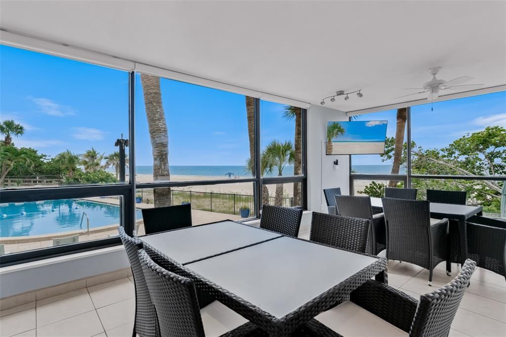 Под контрактом: $5,000 (3 спален, 3 ванн, 1740 Квадратных фут)