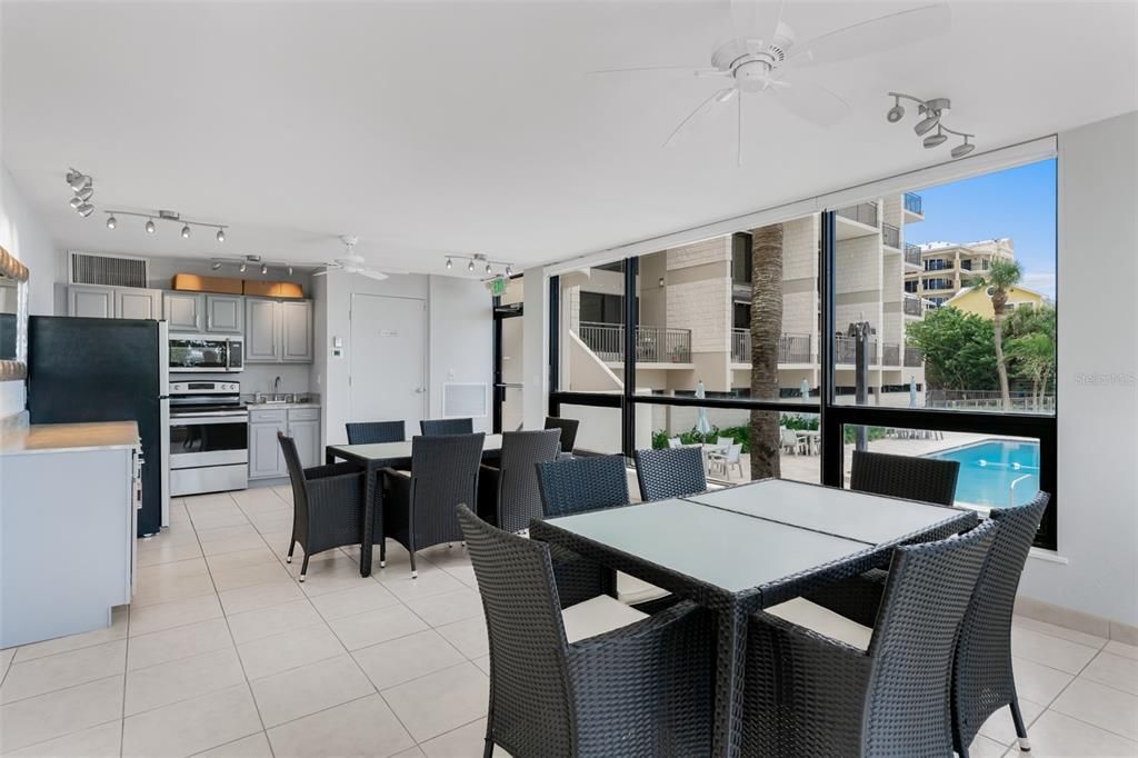 Под контрактом: $5,000 (3 спален, 3 ванн, 1740 Квадратных фут)