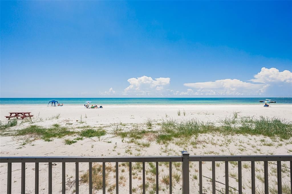 Под контрактом: $5,000 (3 спален, 3 ванн, 1740 Квадратных фут)