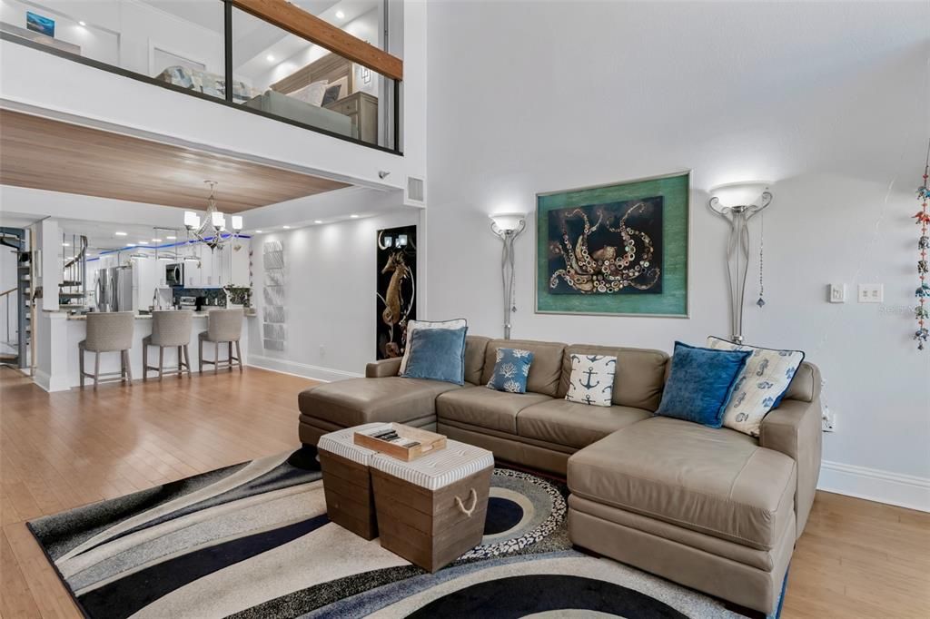 Под контрактом: $5,000 (3 спален, 3 ванн, 1740 Квадратных фут)