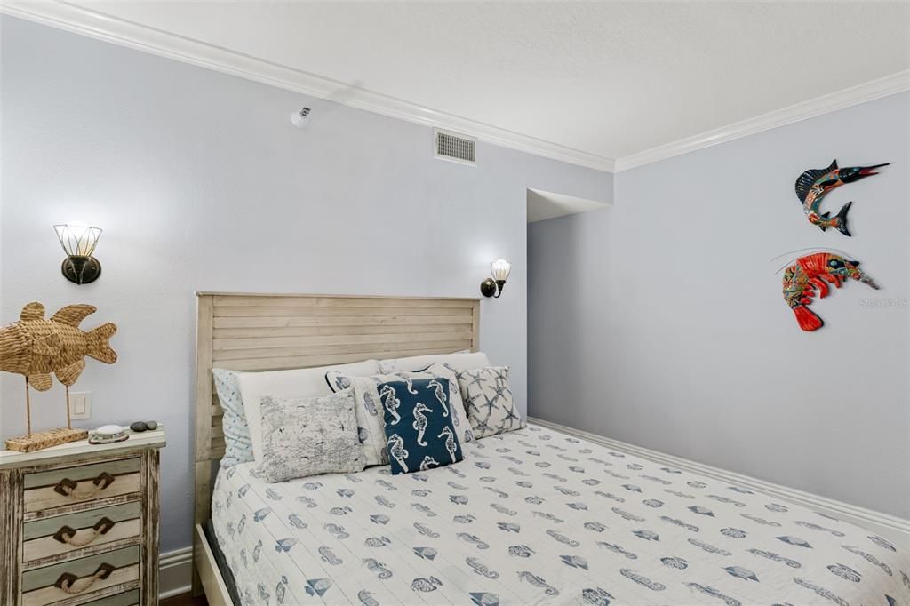 Под контрактом: $5,000 (3 спален, 3 ванн, 1740 Квадратных фут)