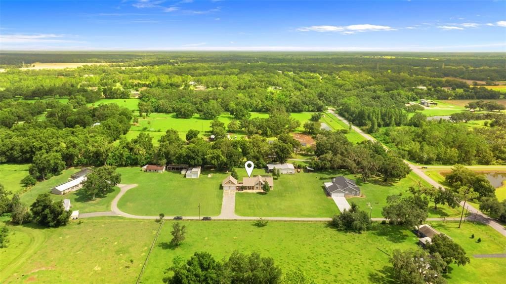 For Sale: $850,000 (3 beds, 2 baths, 2664 Square Feet)