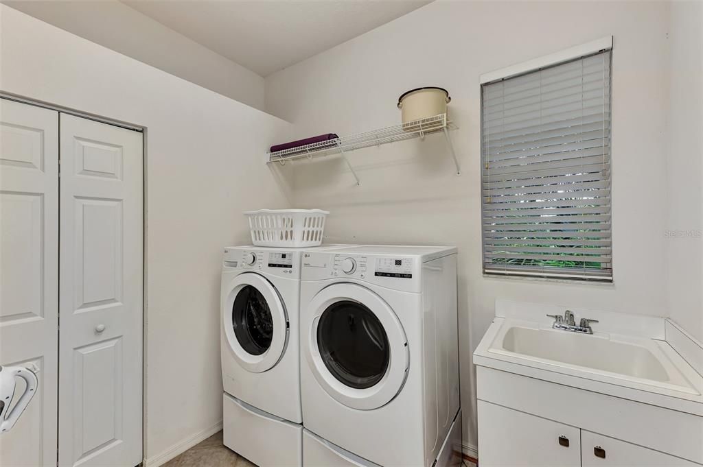 For Rent: $8,500 (3 beds, 2 baths, 2256 Square Feet)