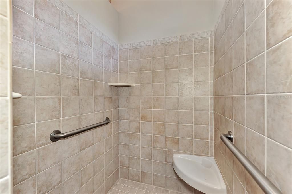 For Rent: $8,500 (3 beds, 2 baths, 2256 Square Feet)