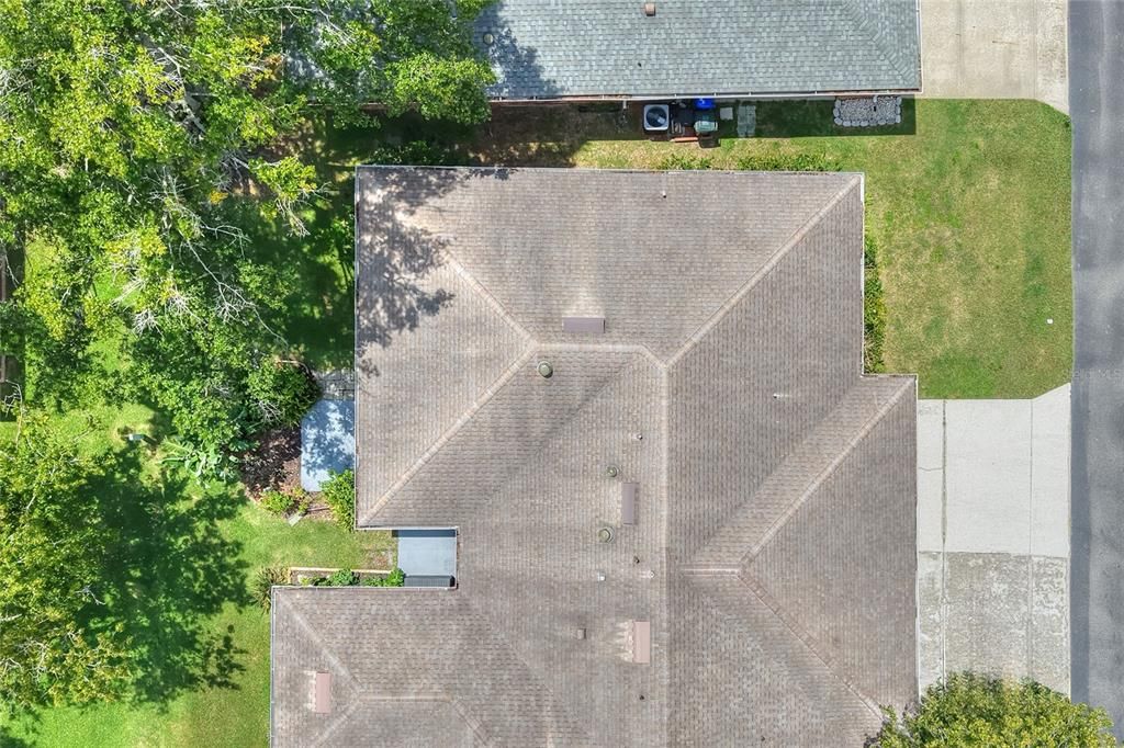 Activo con contrato: $229,900 (2 camas, 2 baños, 1352 Pies cuadrados)