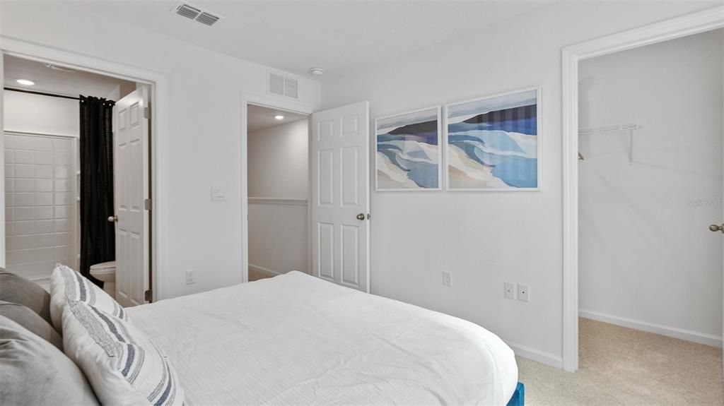 Active With Contract: $278,990 (3 beds, 2 baths, 1308 Square Feet)