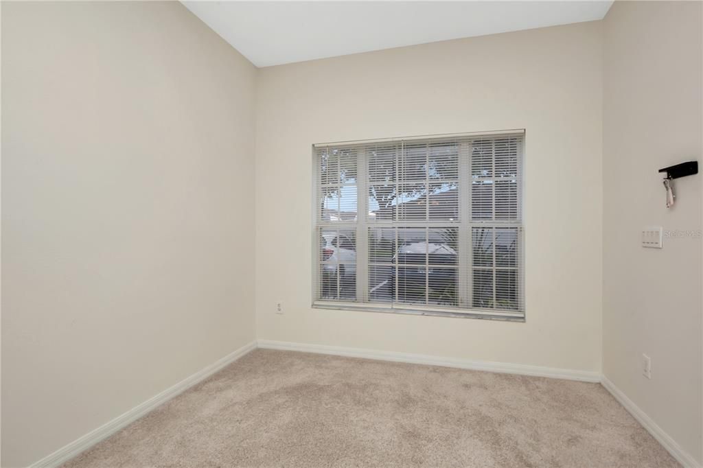 На продажу: $212,900 (2 спален, 2 ванн, 1360 Квадратных фут)