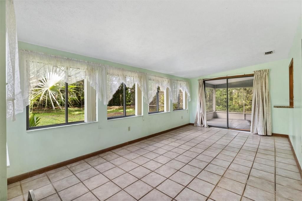 For Sale: $449,900 (3 beds, 2 baths, 1780 Square Feet)