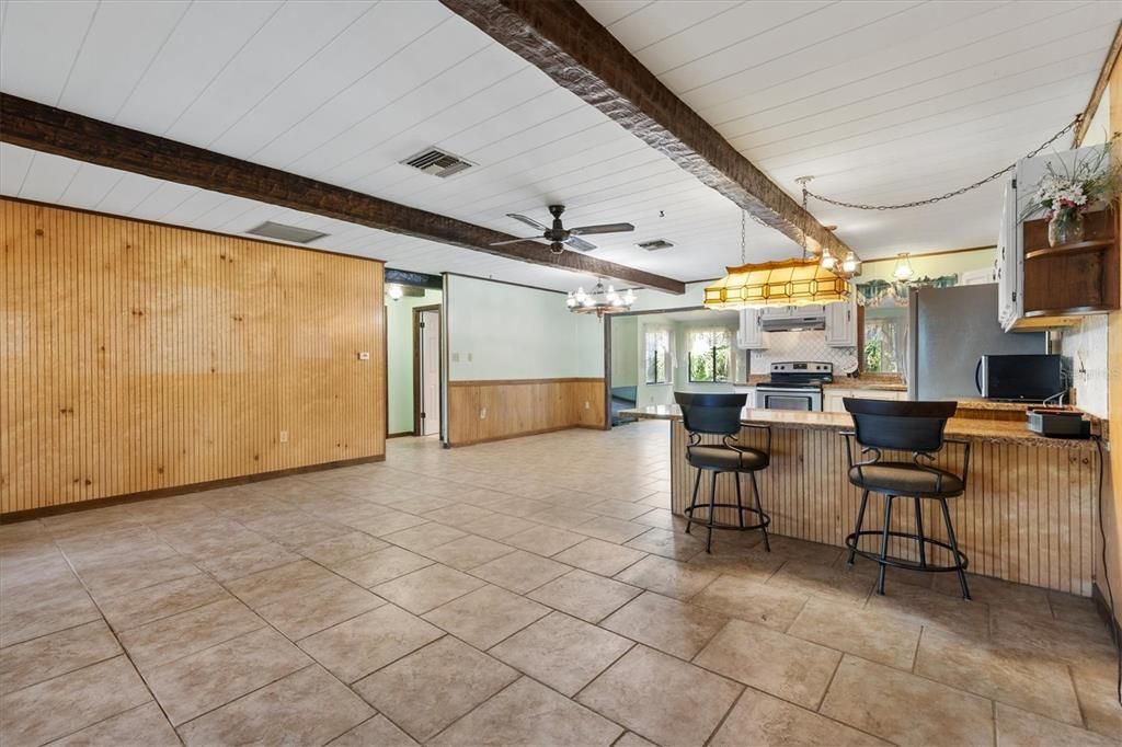 For Sale: $449,900 (3 beds, 2 baths, 1780 Square Feet)