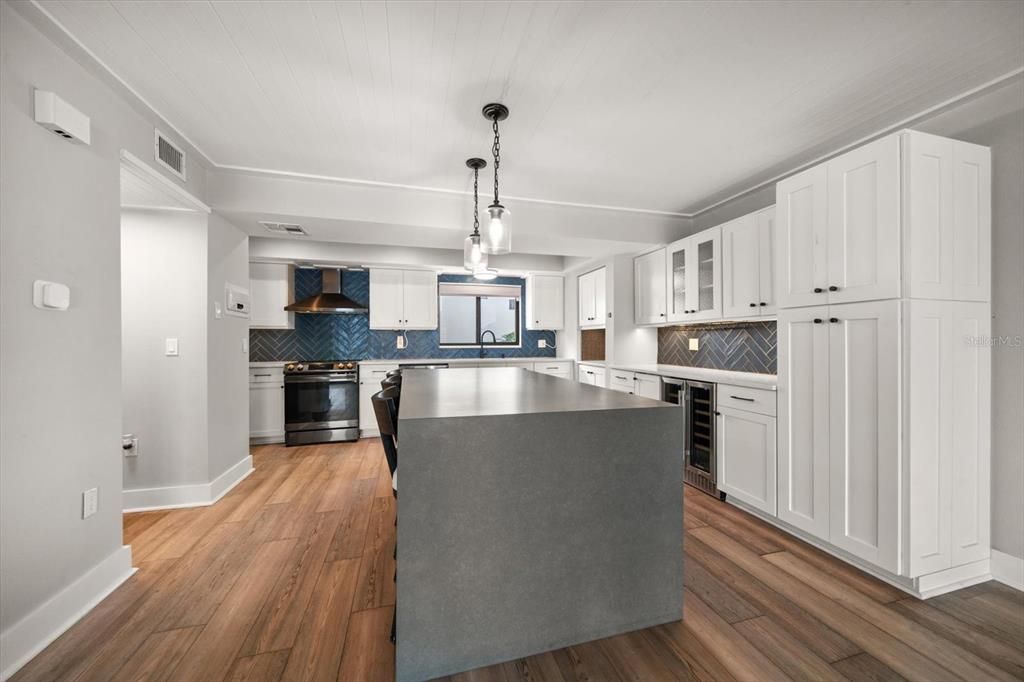 En Venta: $789,000 (3 camas, 2 baños, 1886 Pies cuadrados)