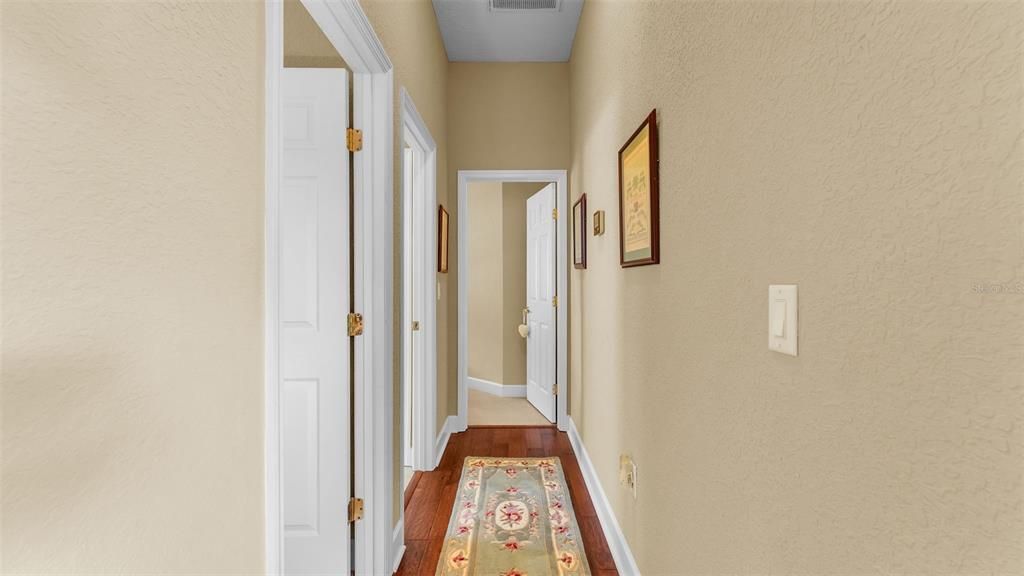 Activo con contrato: $494,900 (4 camas, 2 baños, 2631 Pies cuadrados)