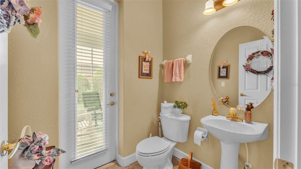 Activo con contrato: $494,900 (4 camas, 2 baños, 2631 Pies cuadrados)