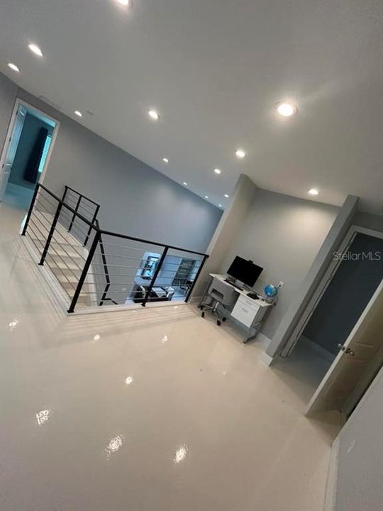 For Sale: $899,999 (5 beds, 4 baths, 4121 Square Feet)