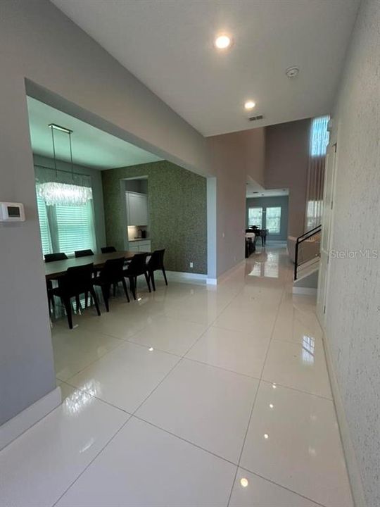 For Sale: $899,999 (5 beds, 4 baths, 4121 Square Feet)