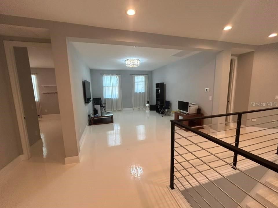 For Sale: $899,999 (5 beds, 4 baths, 4121 Square Feet)