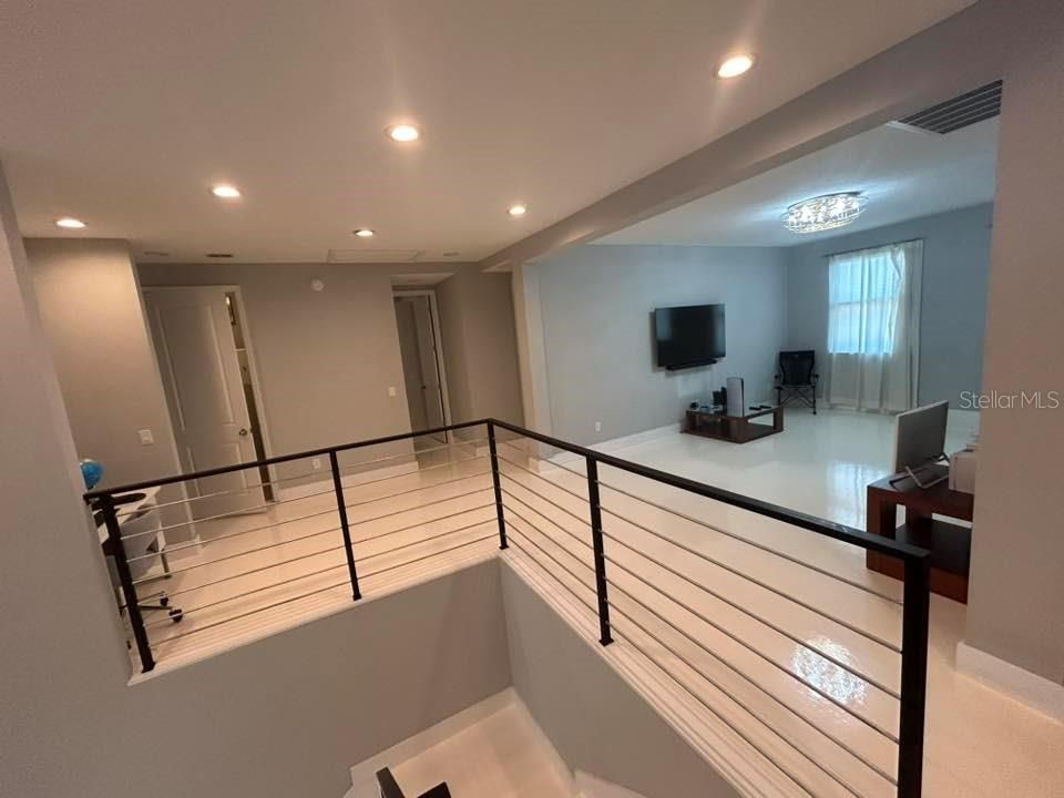 For Sale: $899,999 (5 beds, 4 baths, 4121 Square Feet)