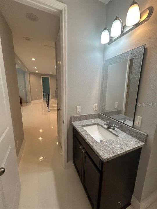 For Sale: $899,999 (5 beds, 4 baths, 4121 Square Feet)