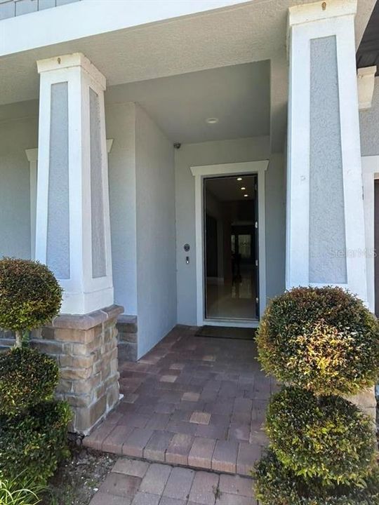 For Sale: $899,999 (5 beds, 4 baths, 4121 Square Feet)