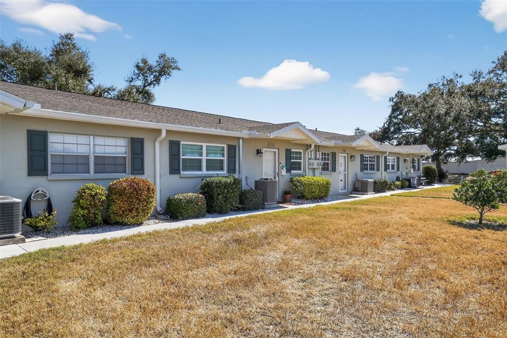 Под контрактом: $139,900 (2 спален, 2 ванн, 972 Квадратных фут)