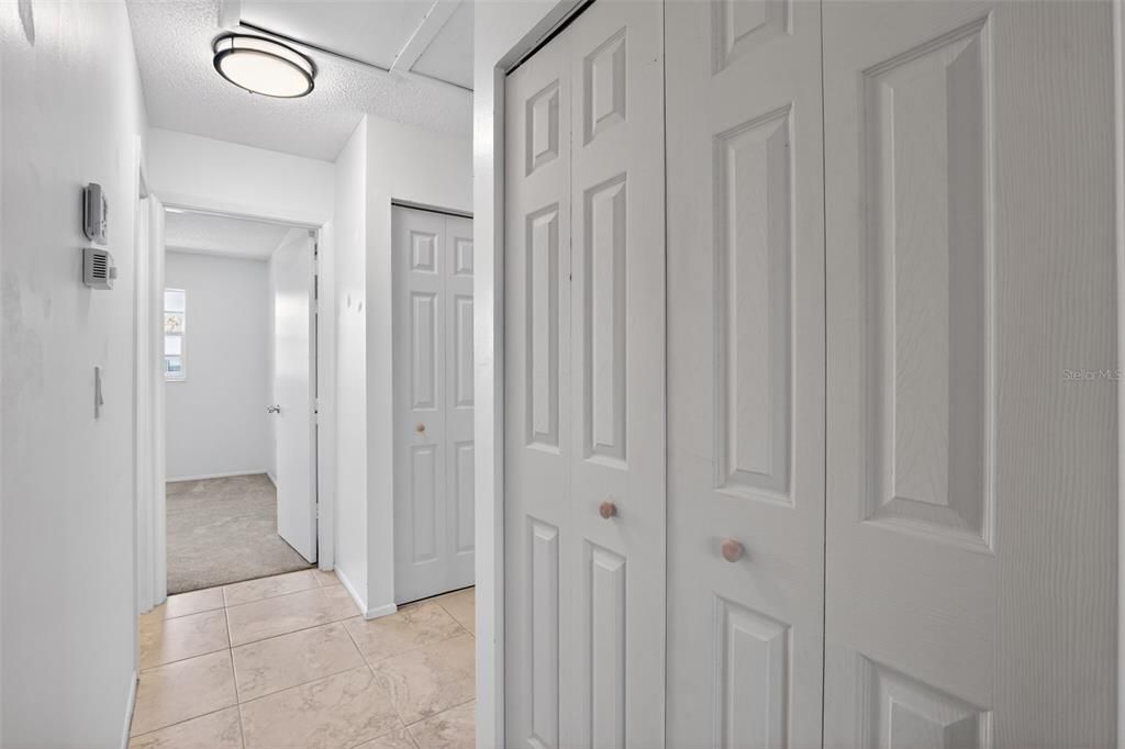 Под контрактом: $139,900 (2 спален, 2 ванн, 972 Квадратных фут)