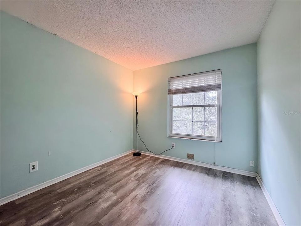 待售: $270,000 (3 贝兹, 2 浴室, 1256 平方英尺)