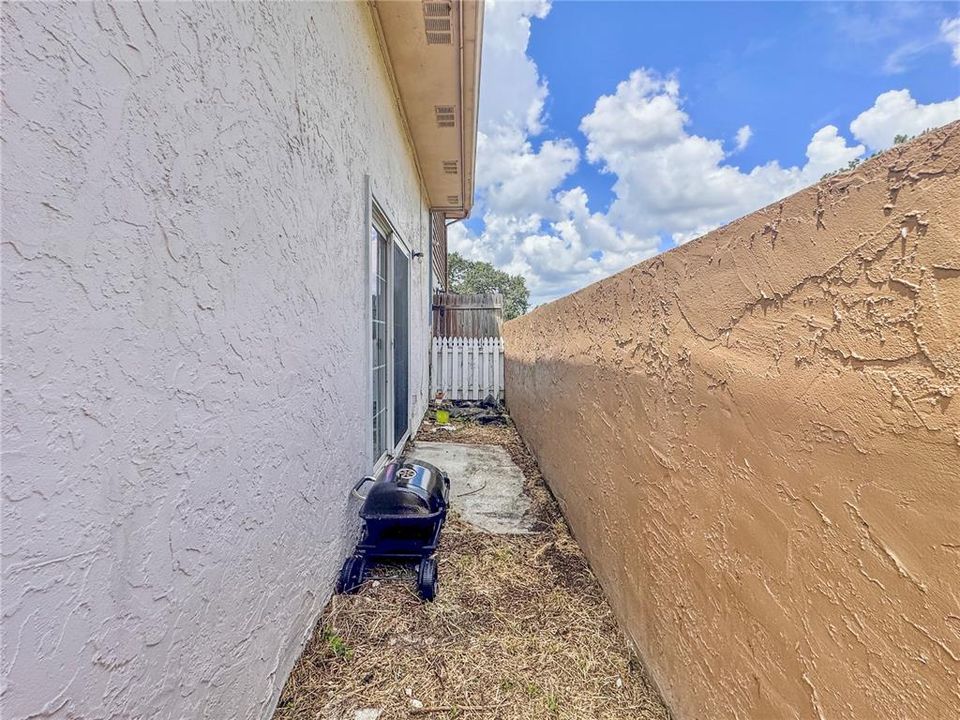 待售: $270,000 (3 贝兹, 2 浴室, 1256 平方英尺)