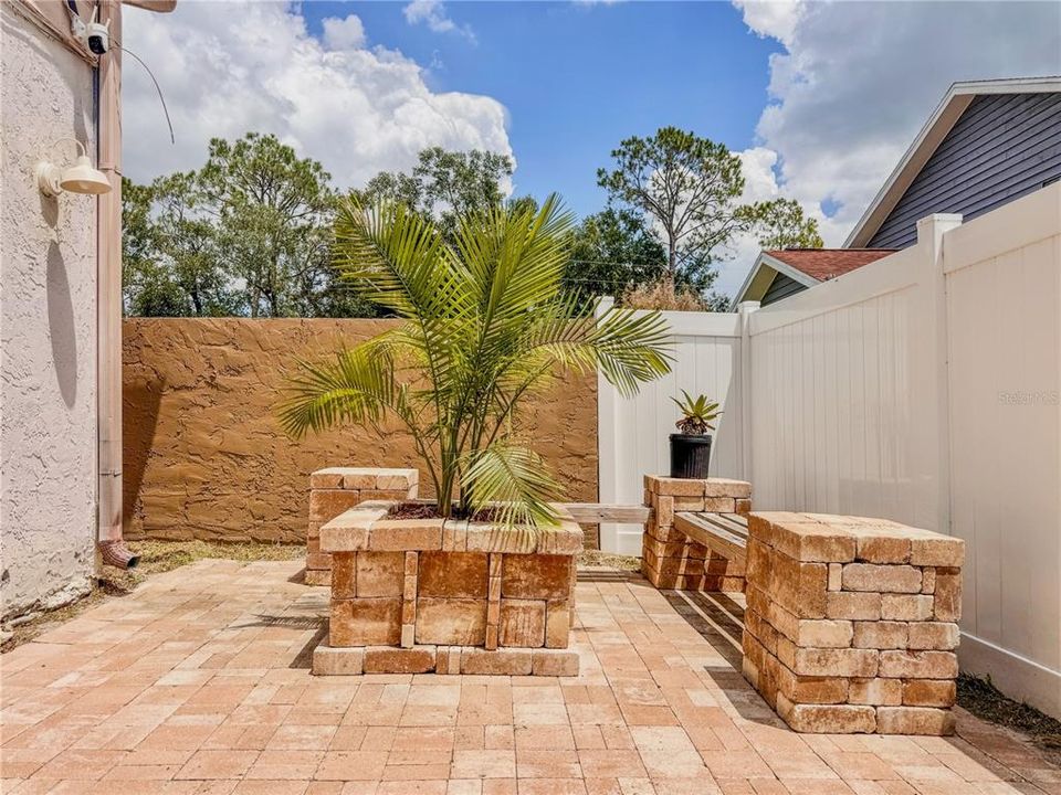 待售: $270,000 (3 贝兹, 2 浴室, 1256 平方英尺)