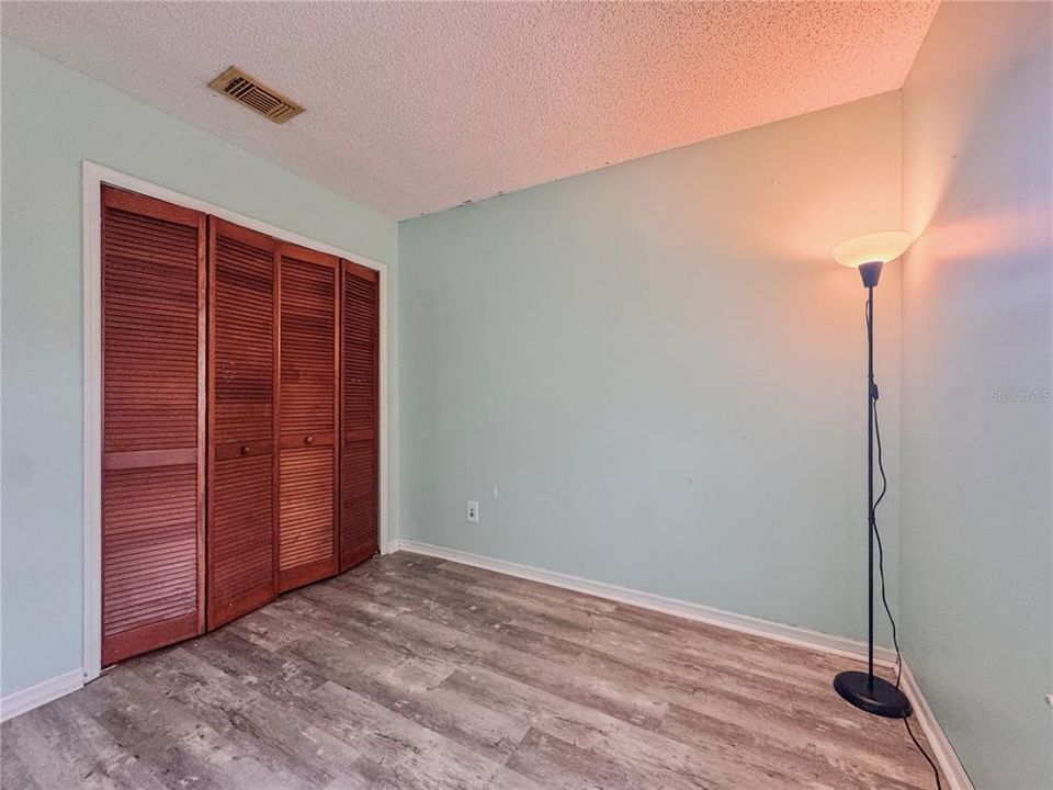 待售: $270,000 (3 贝兹, 2 浴室, 1256 平方英尺)