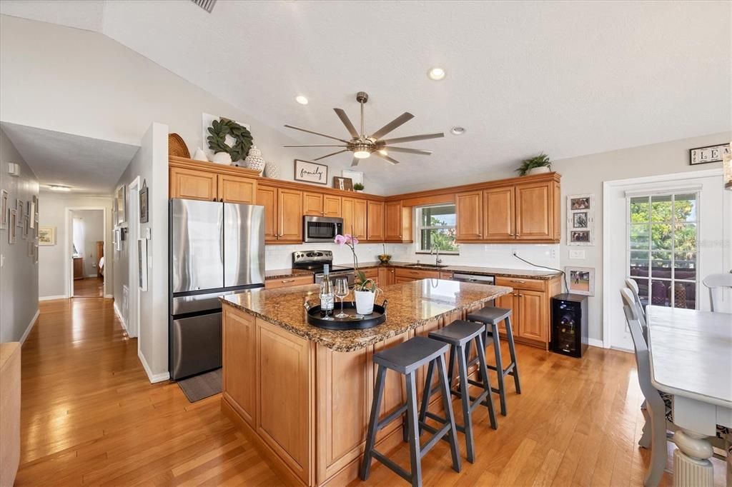 For Sale: $624,900 (4 beds, 2 baths, 1968 Square Feet)