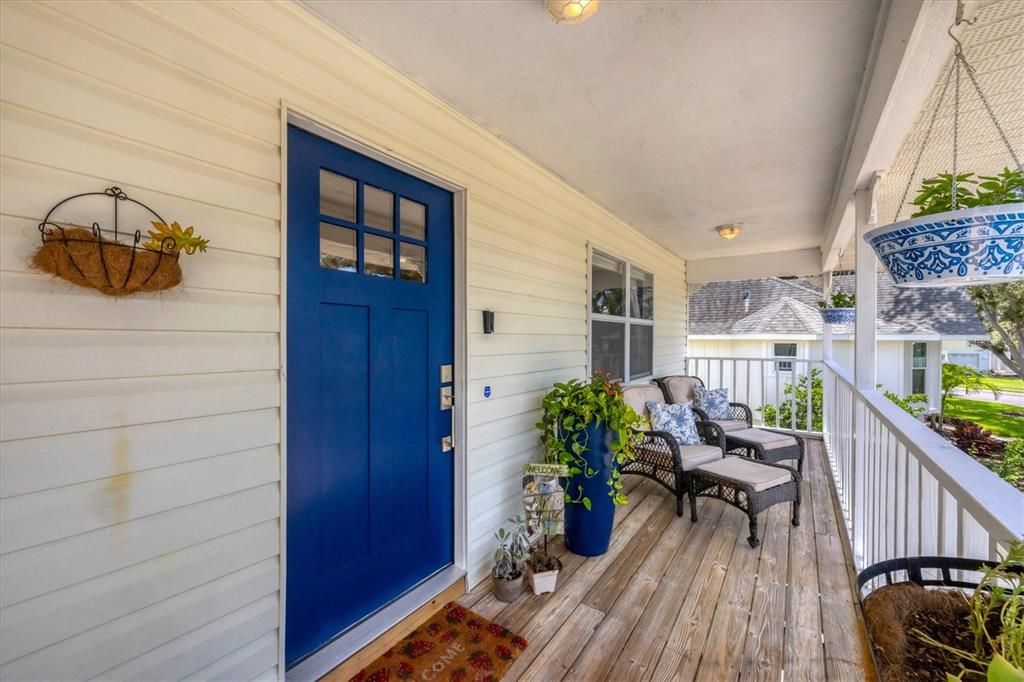 For Sale: $624,900 (4 beds, 2 baths, 1968 Square Feet)