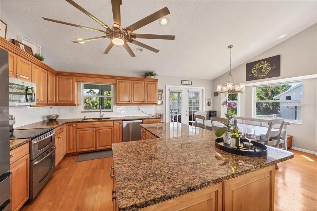 For Sale: $624,900 (4 beds, 2 baths, 1968 Square Feet)