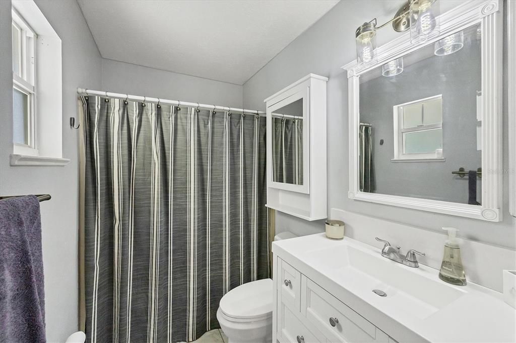 For Sale: $624,900 (4 beds, 2 baths, 1968 Square Feet)