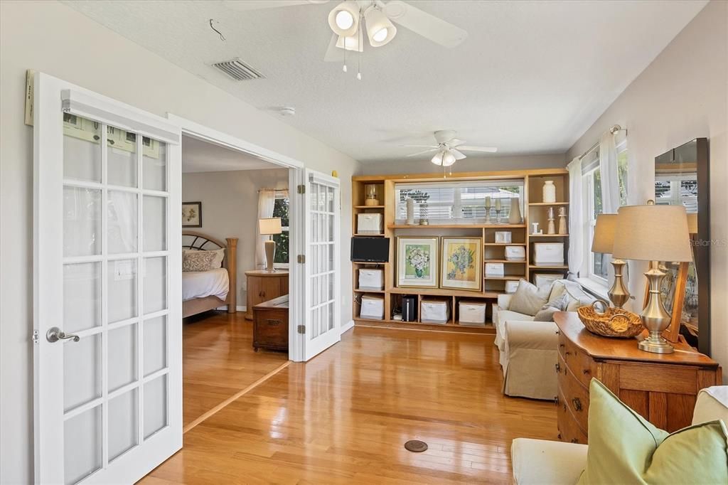 For Sale: $624,900 (4 beds, 2 baths, 1968 Square Feet)