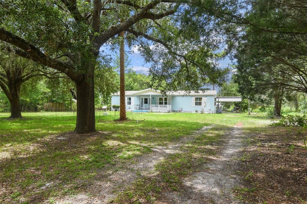 For Sale: $199,900 (3 beds, 2 baths, 1512 Square Feet)