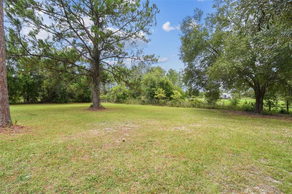 For Sale: $199,900 (3 beds, 2 baths, 1512 Square Feet)