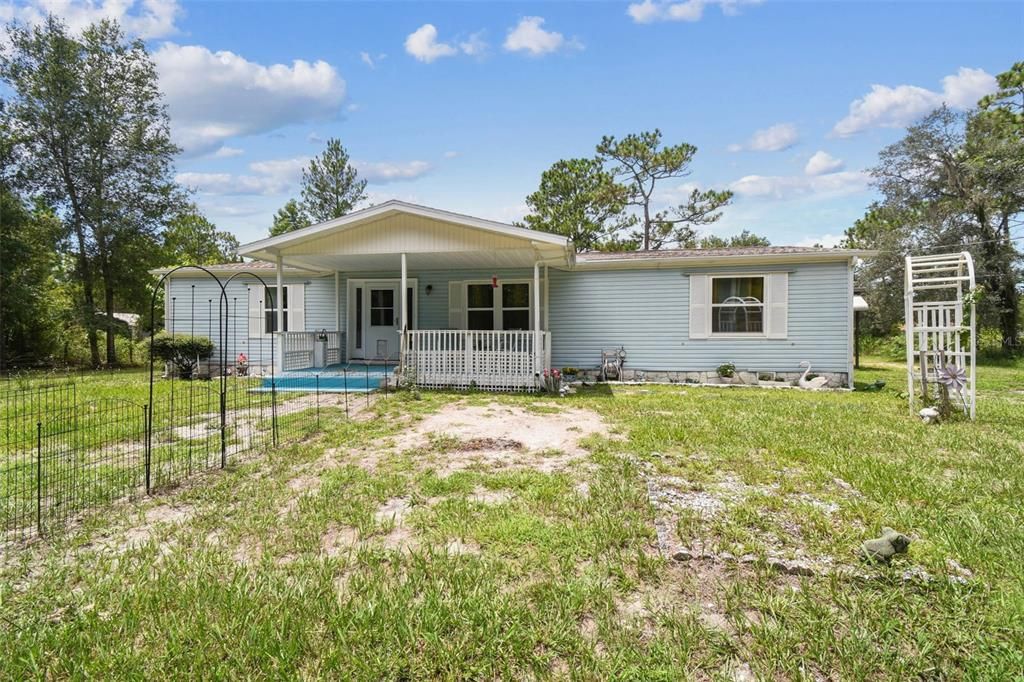 For Sale: $199,900 (3 beds, 2 baths, 1512 Square Feet)