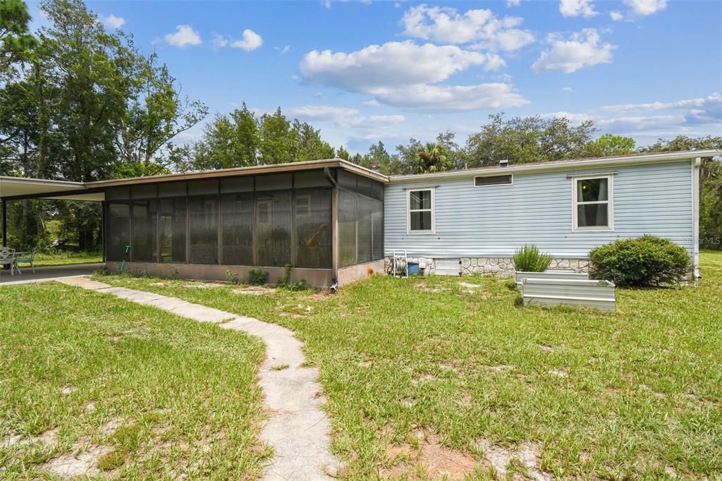 For Sale: $199,900 (3 beds, 2 baths, 1512 Square Feet)