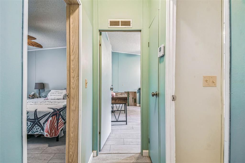 For Sale: $199,900 (3 beds, 2 baths, 1512 Square Feet)