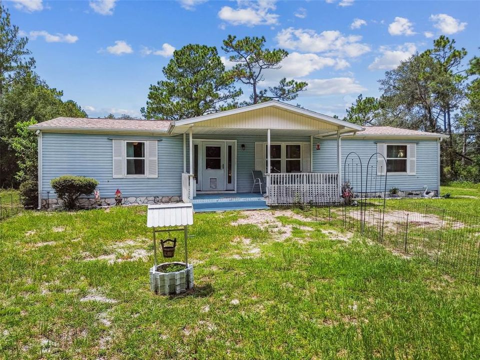 For Sale: $199,900 (3 beds, 2 baths, 1512 Square Feet)