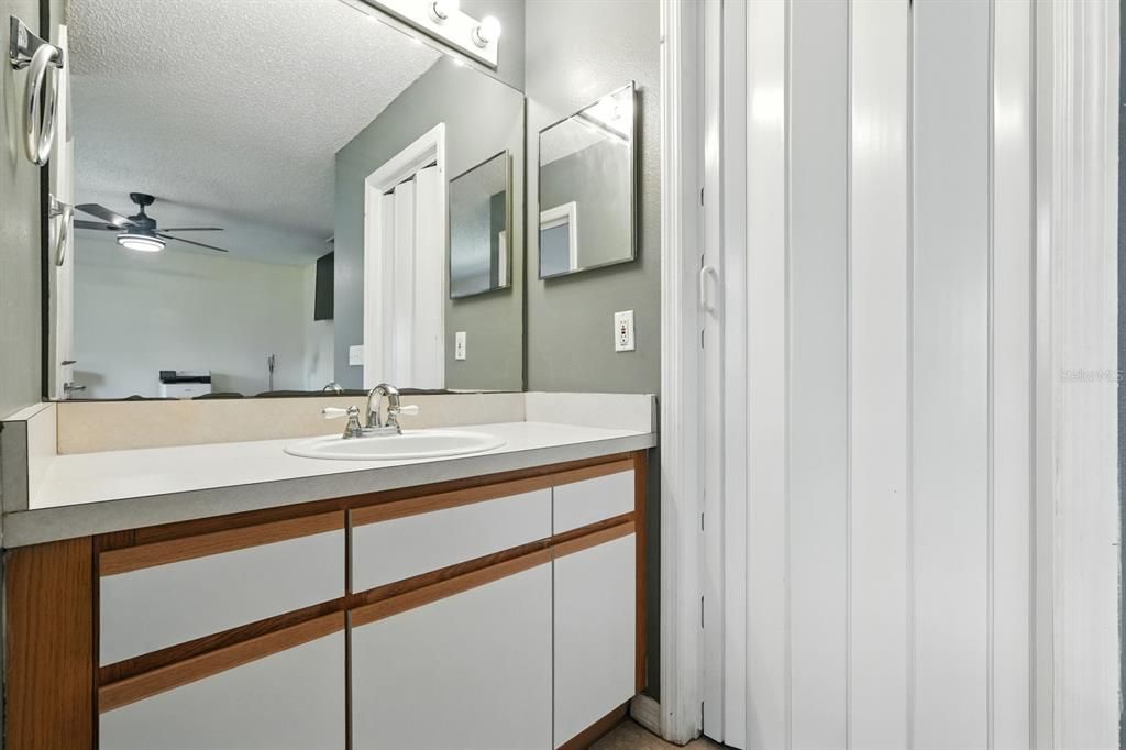 待售: $310,000 (3 贝兹, 2 浴室, 1224 平方英尺)