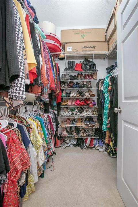 待售: $174,000 (2 贝兹, 2 浴室, 1034 平方英尺)