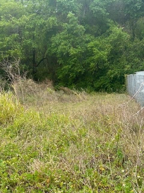 На продажу: $68,000 (0.17 acres)