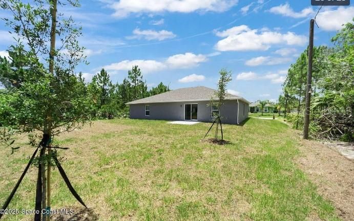 出租: $2,200 (4 贝兹, 2 浴室, 1809 平方英尺)