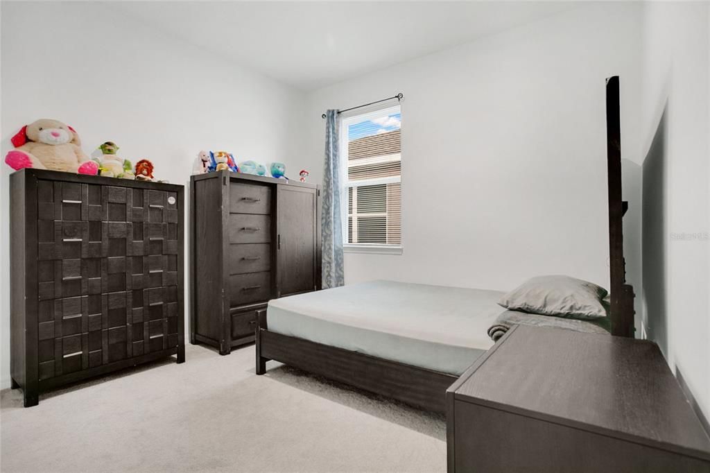 En Renta: $2,300 (4 camas, 3 baños, 2000 Pies cuadrados)