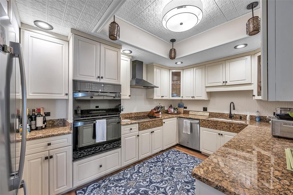 Activo con contrato: $3,950 (1 camas, 1 baños, 1320 Pies cuadrados)