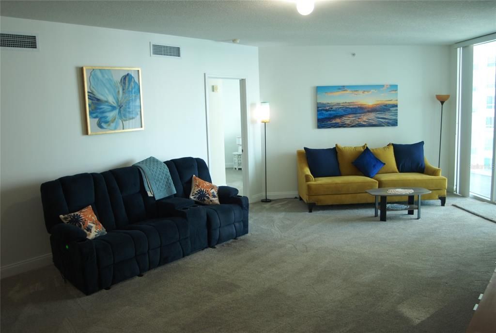 На продажу: $275,000 (2 спален, 2 ванн, 1537 Квадратных фут)