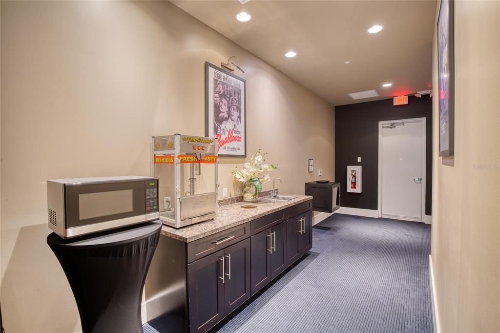 На продажу: $275,000 (2 спален, 2 ванн, 1537 Квадратных фут)