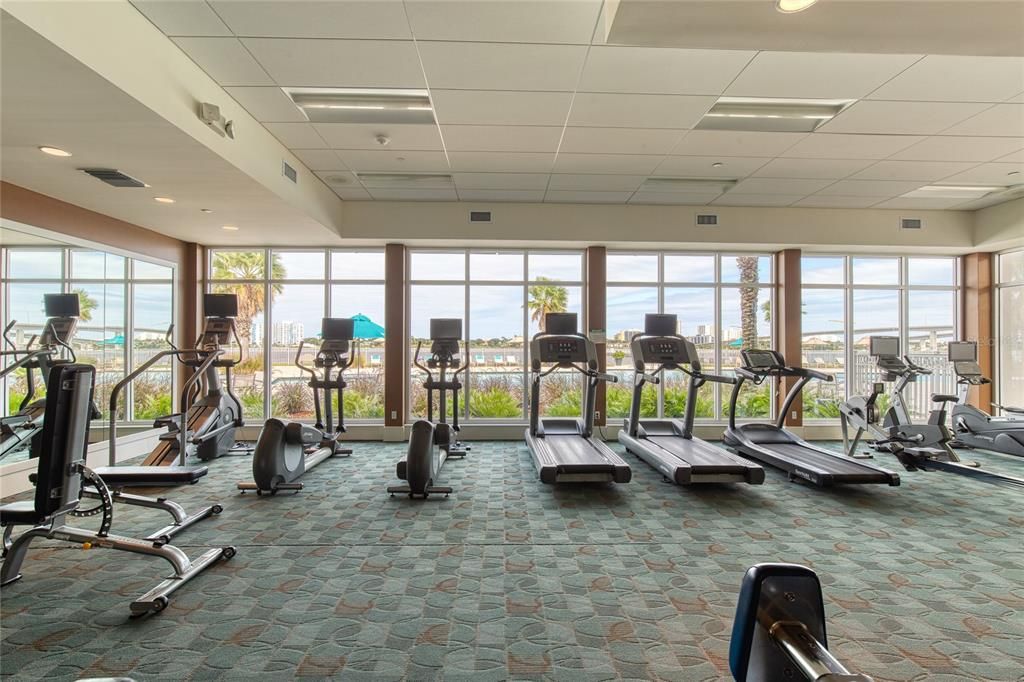 На продажу: $275,000 (2 спален, 2 ванн, 1537 Квадратных фут)