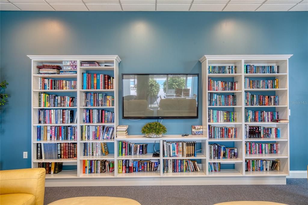 На продажу: $275,000 (2 спален, 2 ванн, 1537 Квадратных фут)